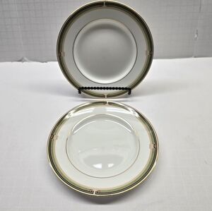 Set Of 2 Wedgewood Oberon 6" Bread & Butter Plates NWOT "PRISTINE CONDITION".